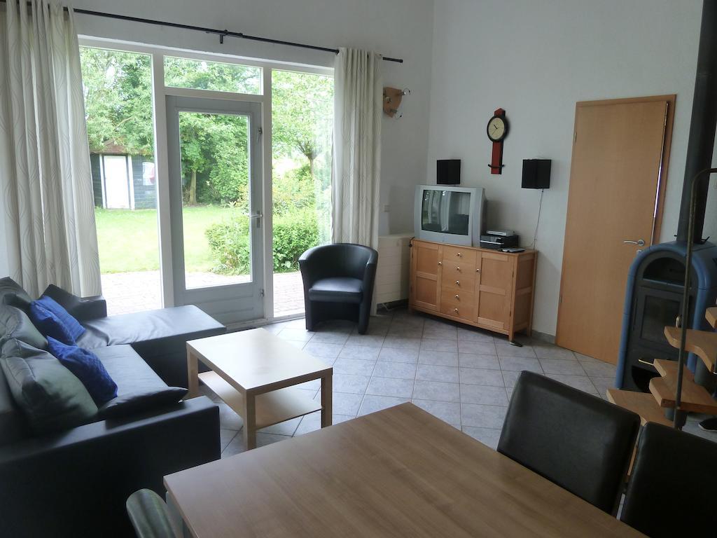 Ferienhaus Lisakowski Warmenhuizen Camera foto